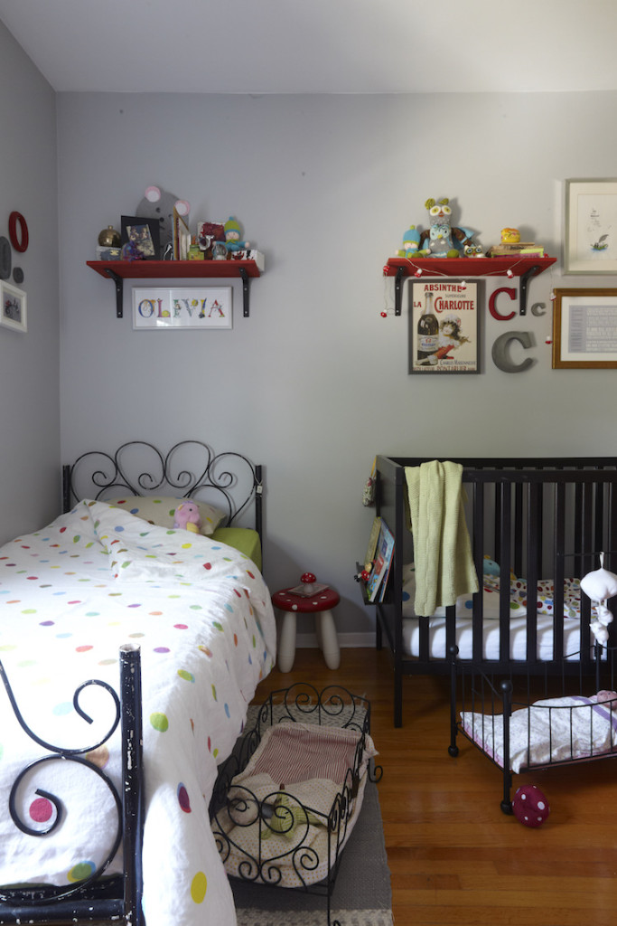 Girls shared woodland bedroom