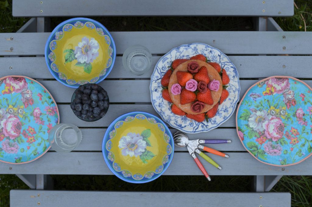 M&S Frida melamine