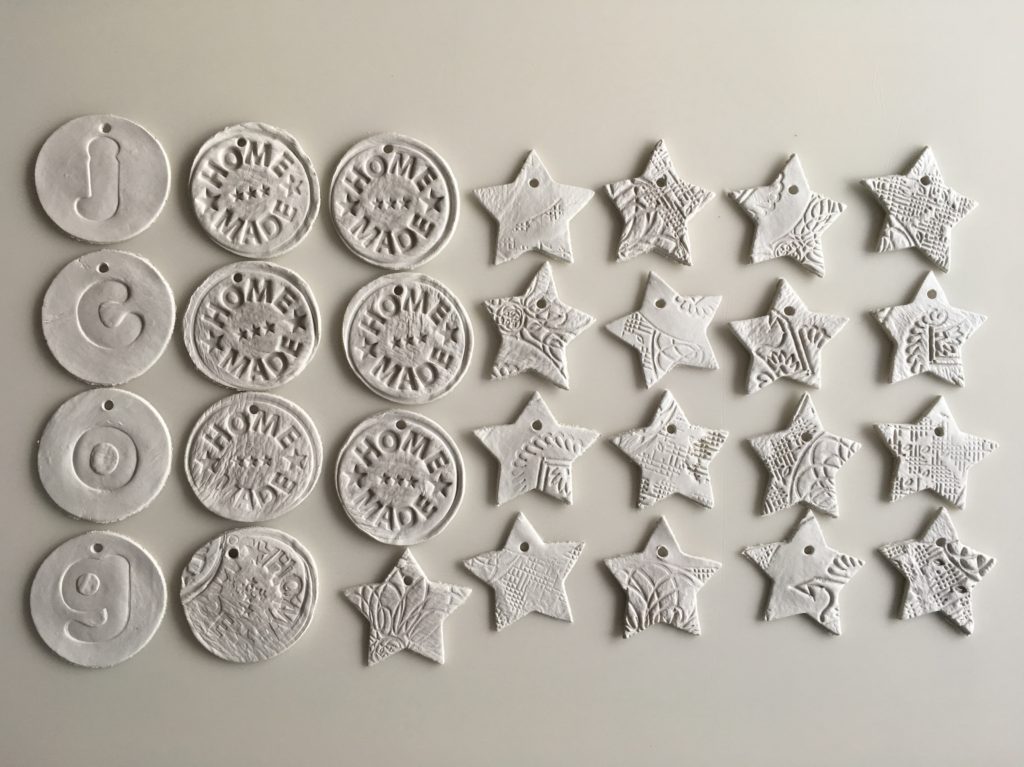 How to make Air Dry Clay Ornaments with Terracotta and White Clay - Tidbits