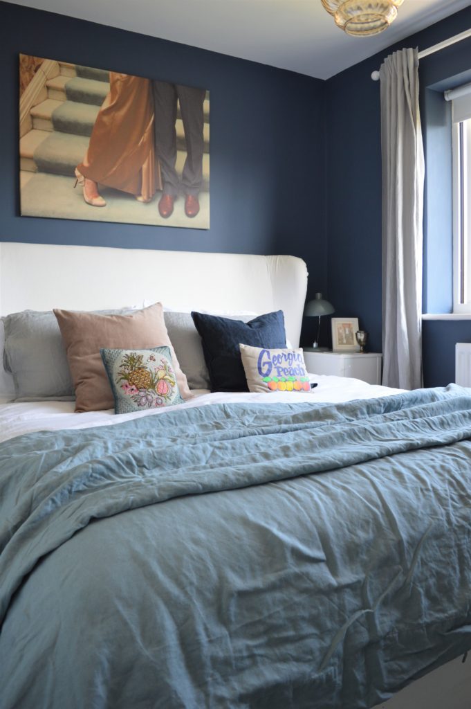 Farrow & Ball Stiffkey Blue bedroom