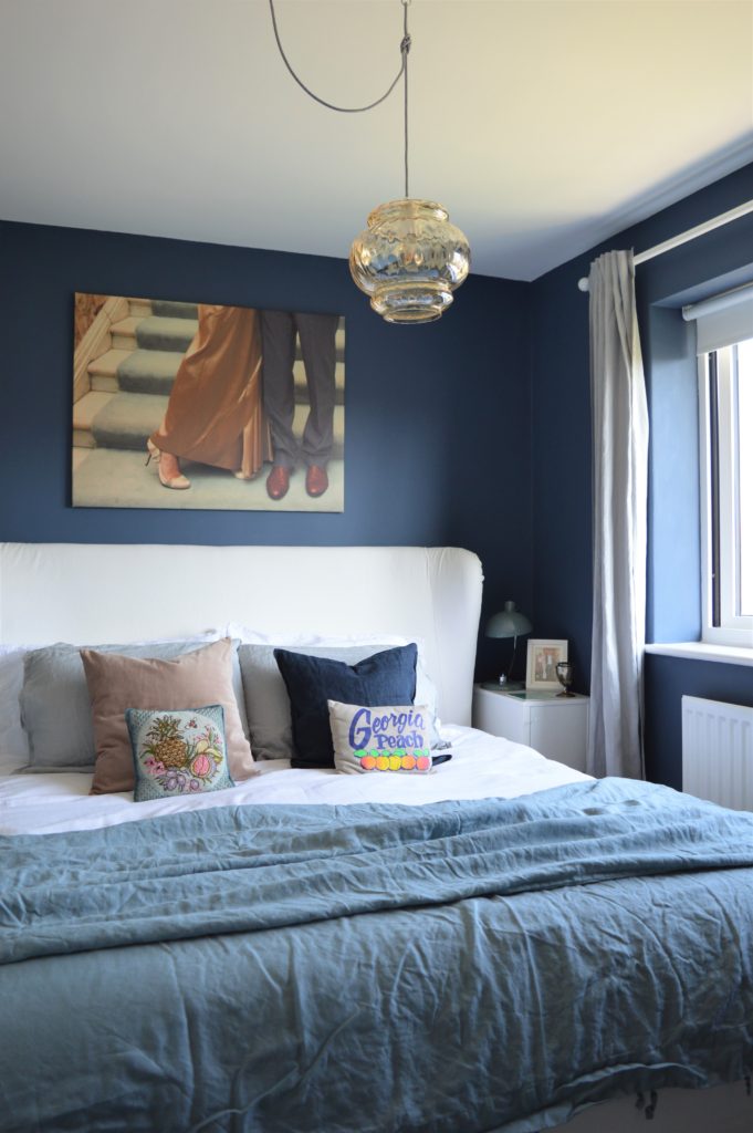 Farrow & Ball Stiffkey Blue bedroom