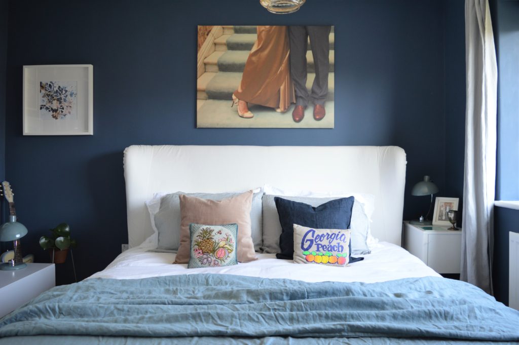 Farrow & Ball Stiffkey Blue bedroom