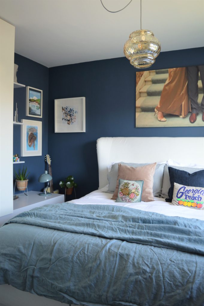 Farrow & Ball Stiffkey Blue bedroom