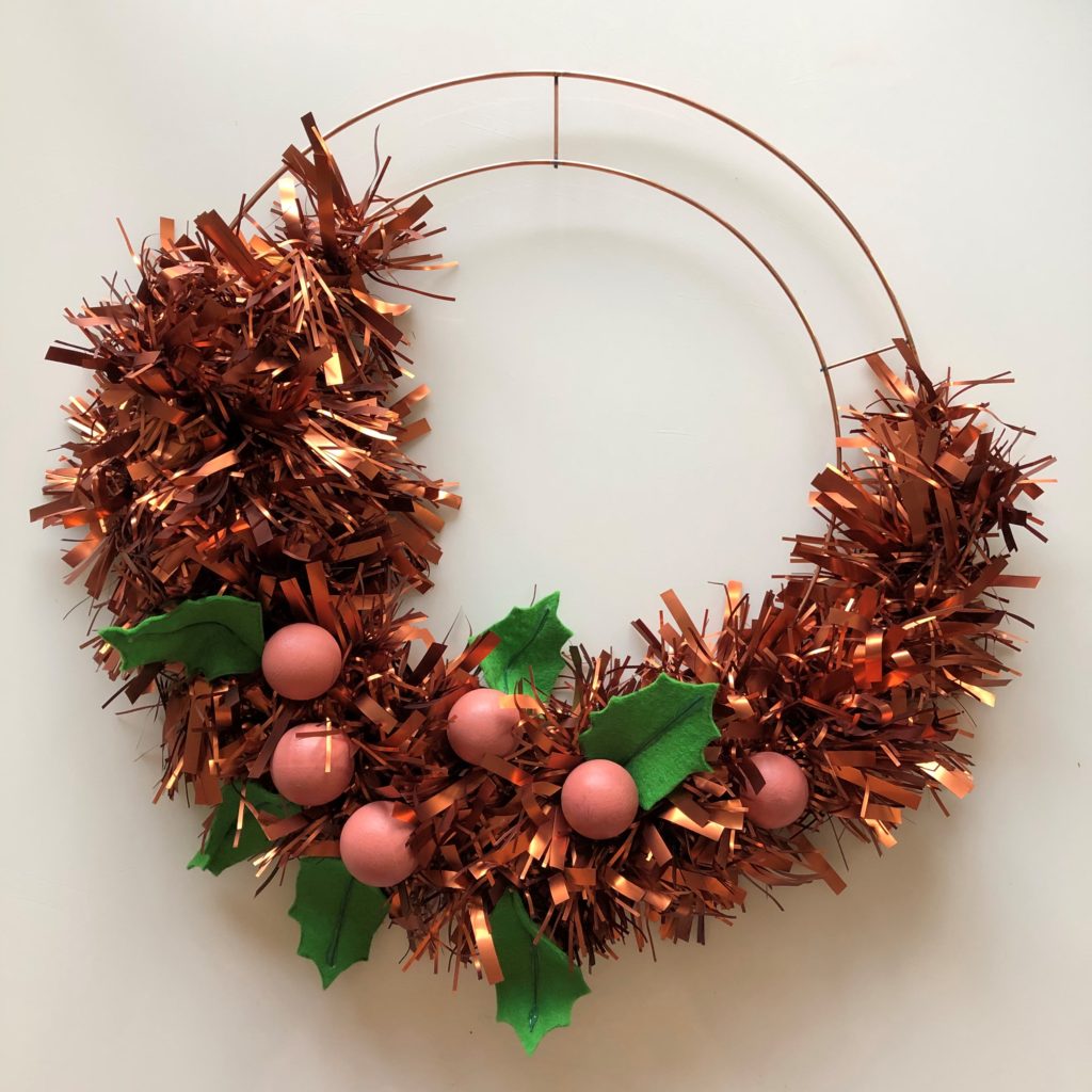 Annie Sloan painted bauble wreath how to Home Made Productions