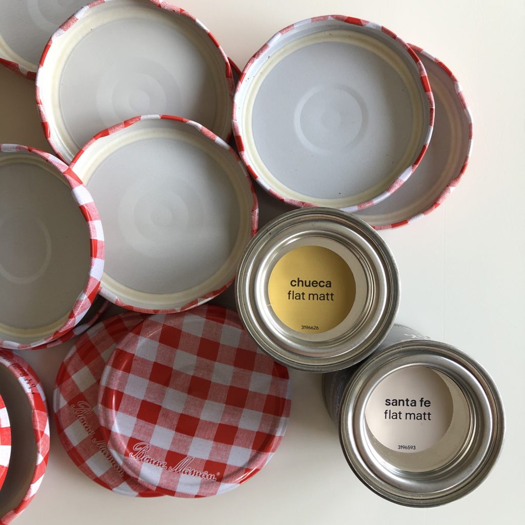 How to upcycle jam jar lids